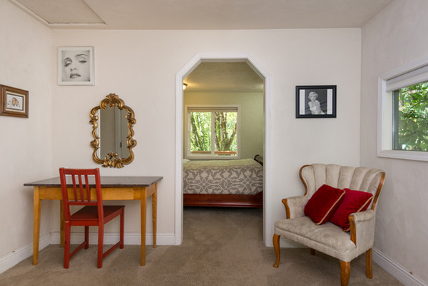 Image Master Bedroom with sitting area